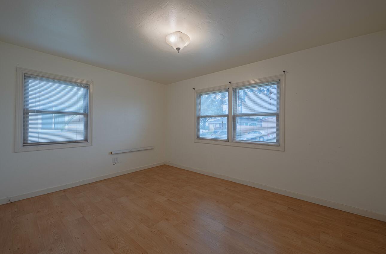 141 Mayfair DR