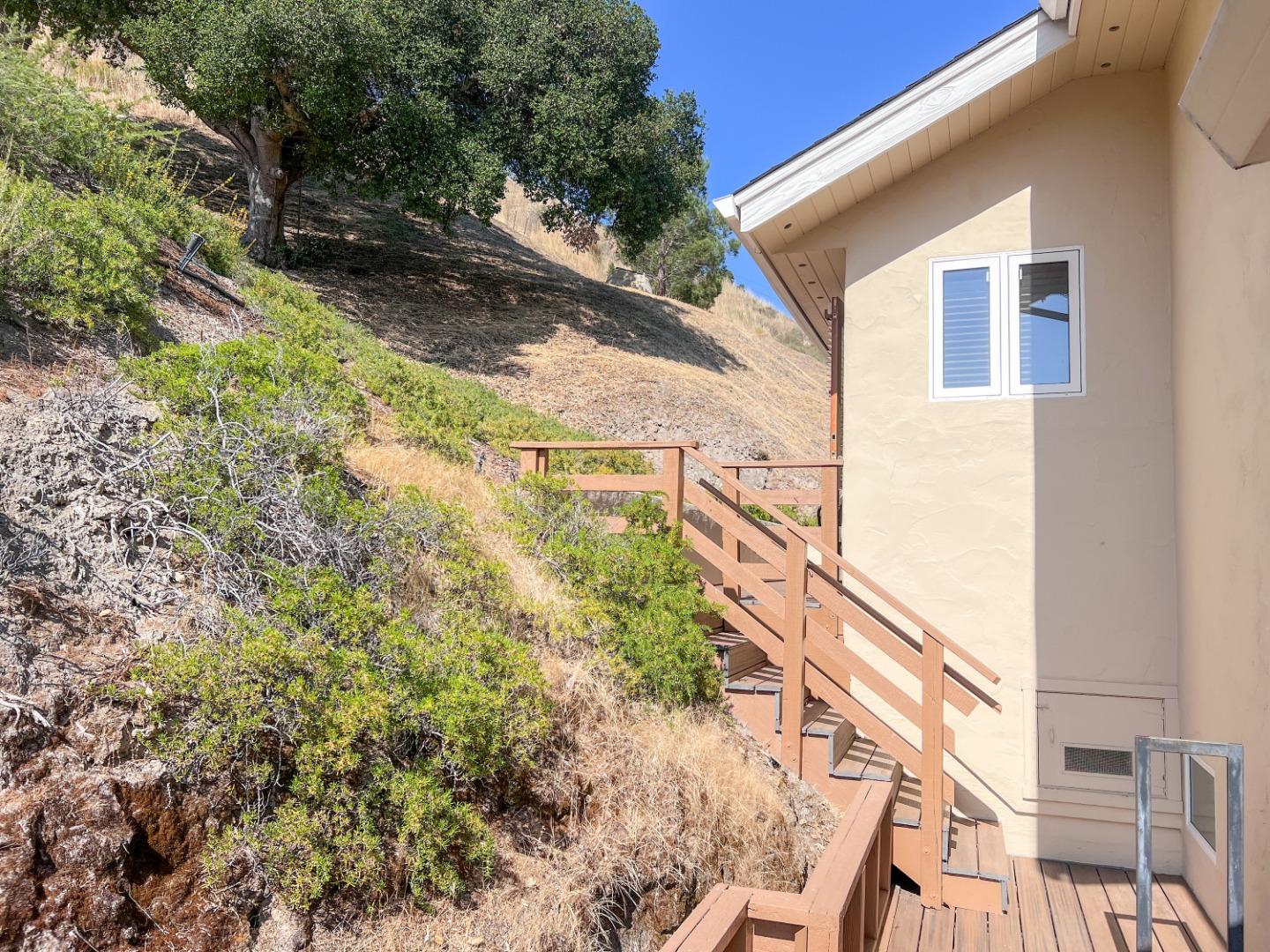 442 Corral De Tierra RD