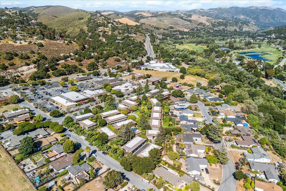 9500 Center Street 1