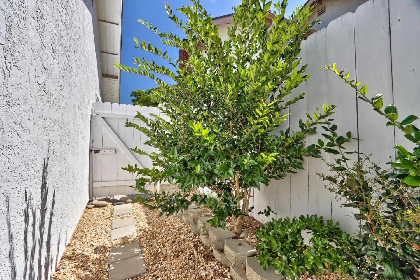 373 Mainsail Road