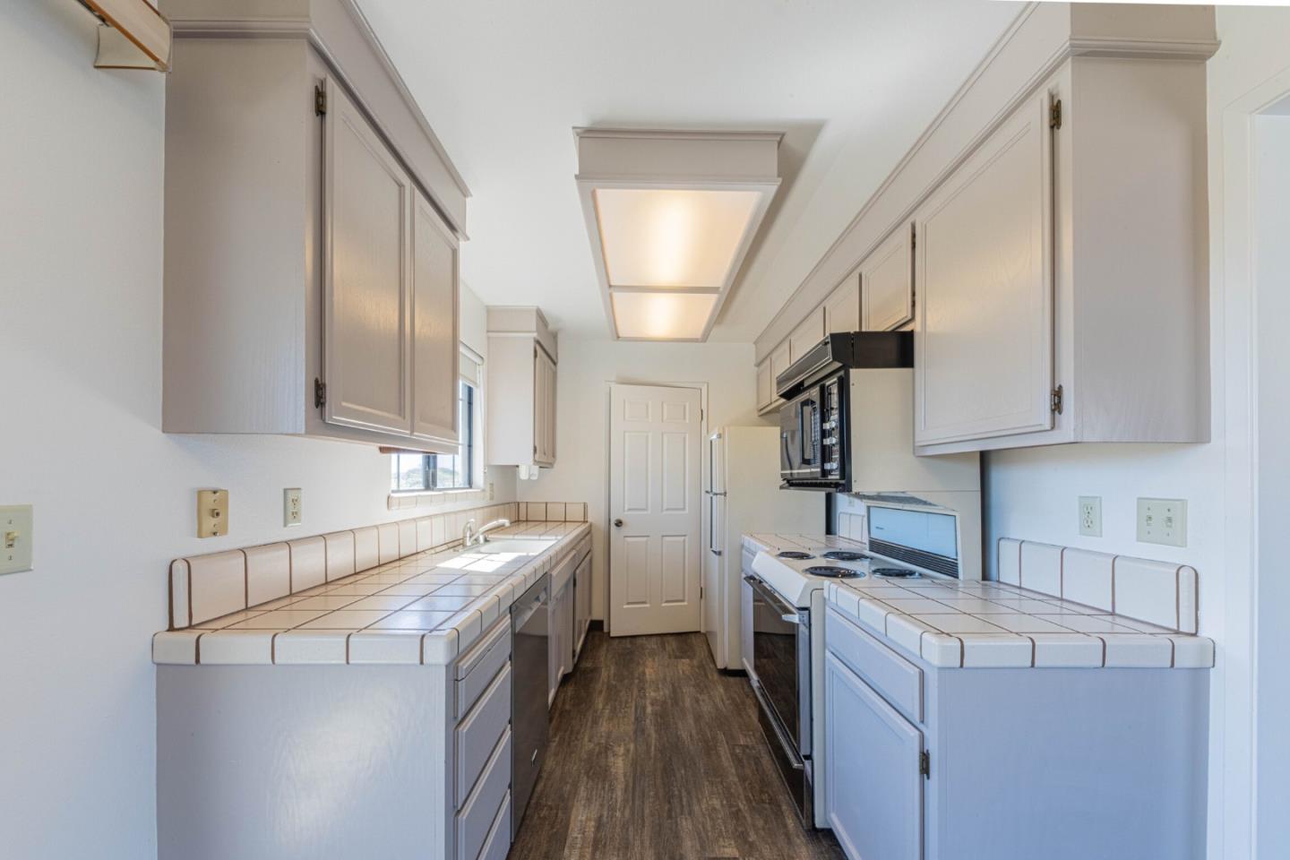 1052 Padre Drive 3