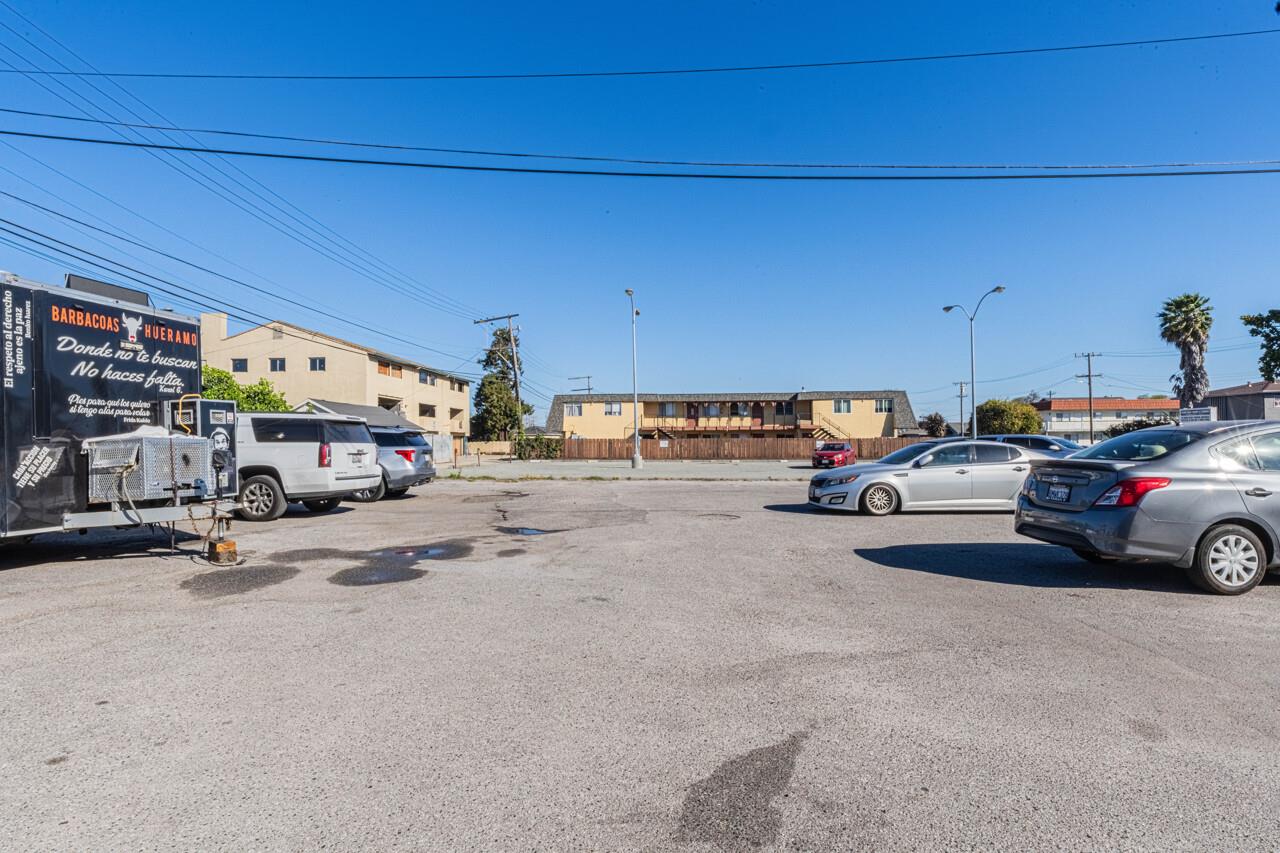 109 East Alisal Street