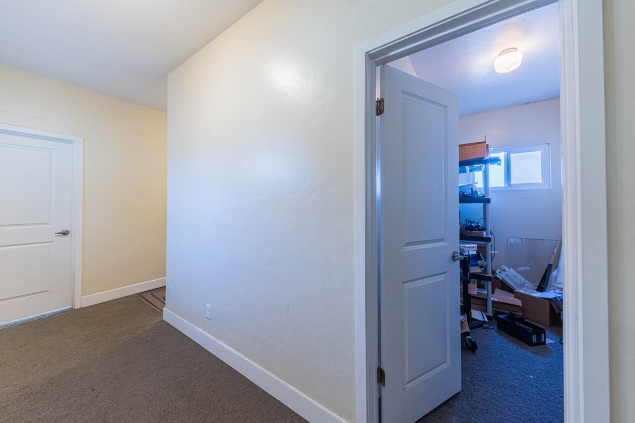 109 East Alisal Street