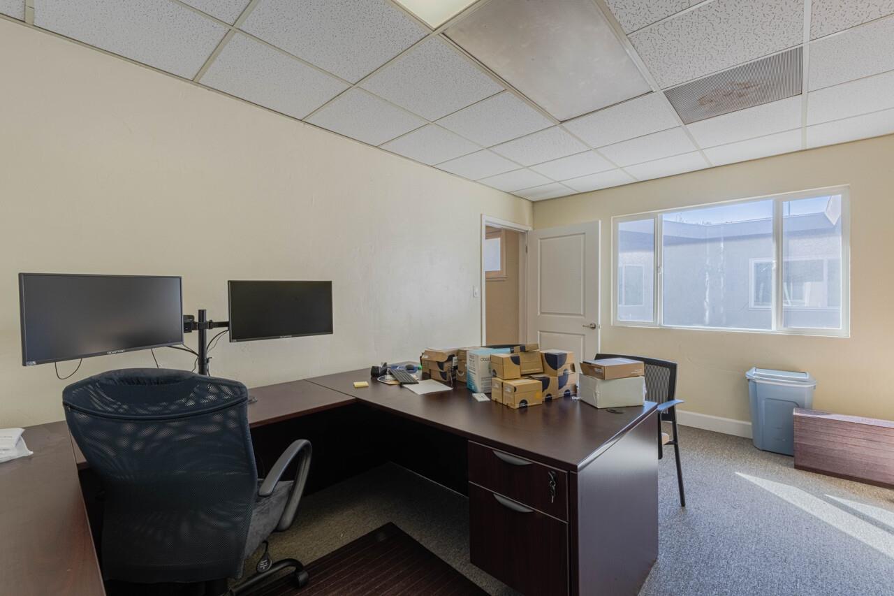 109 East Alisal Street