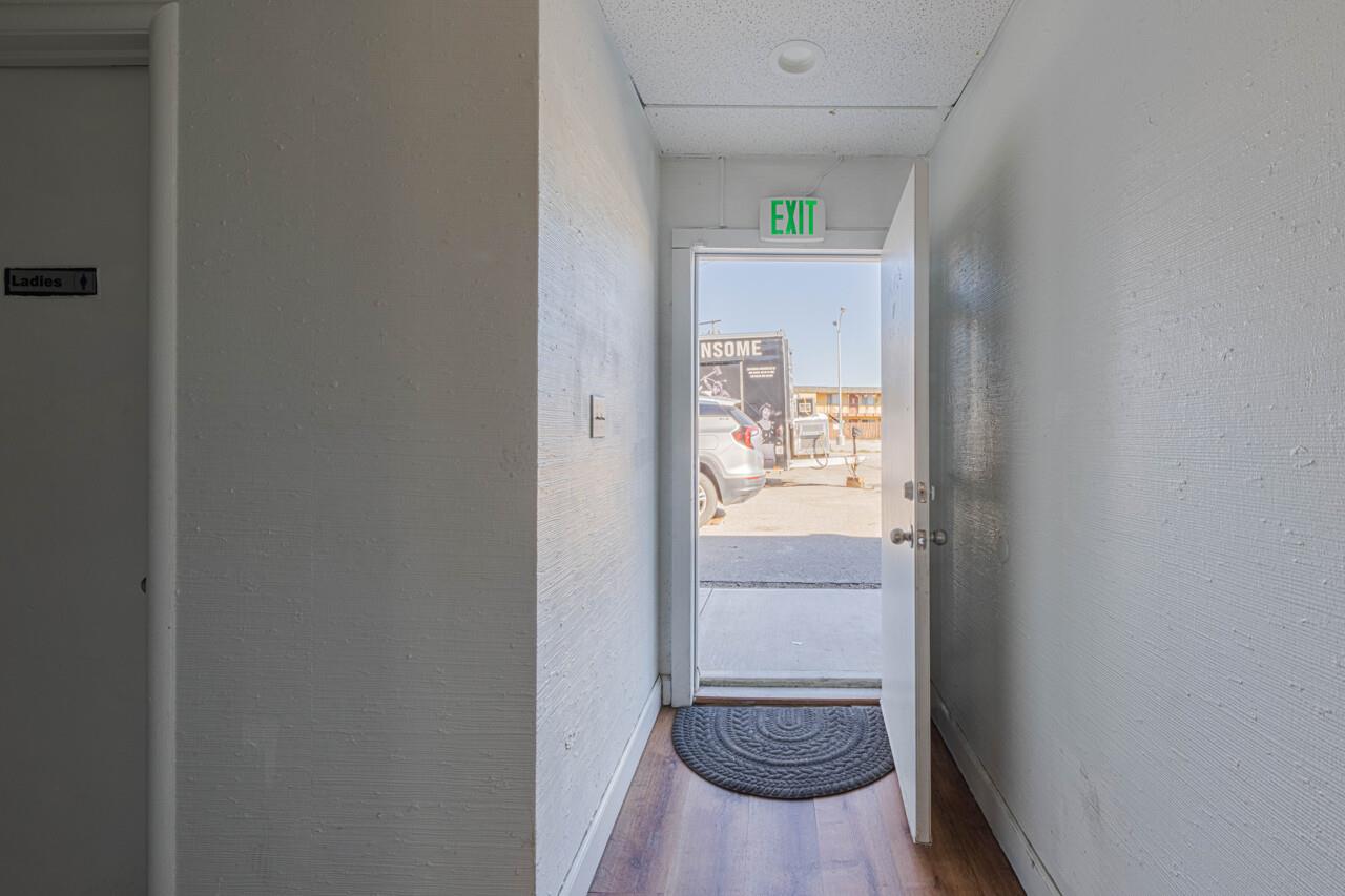 109 East Alisal Street