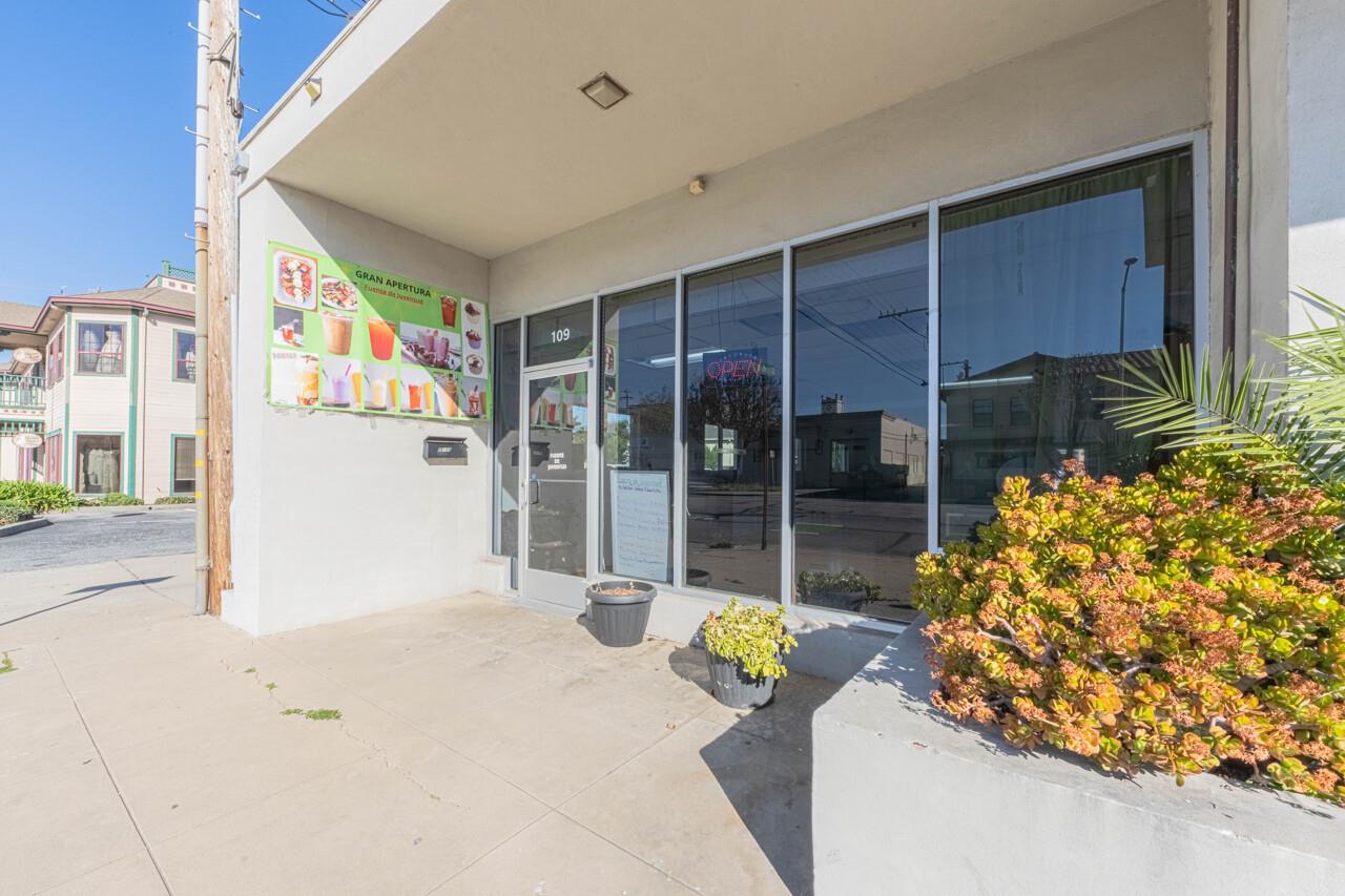 109 East Alisal Street