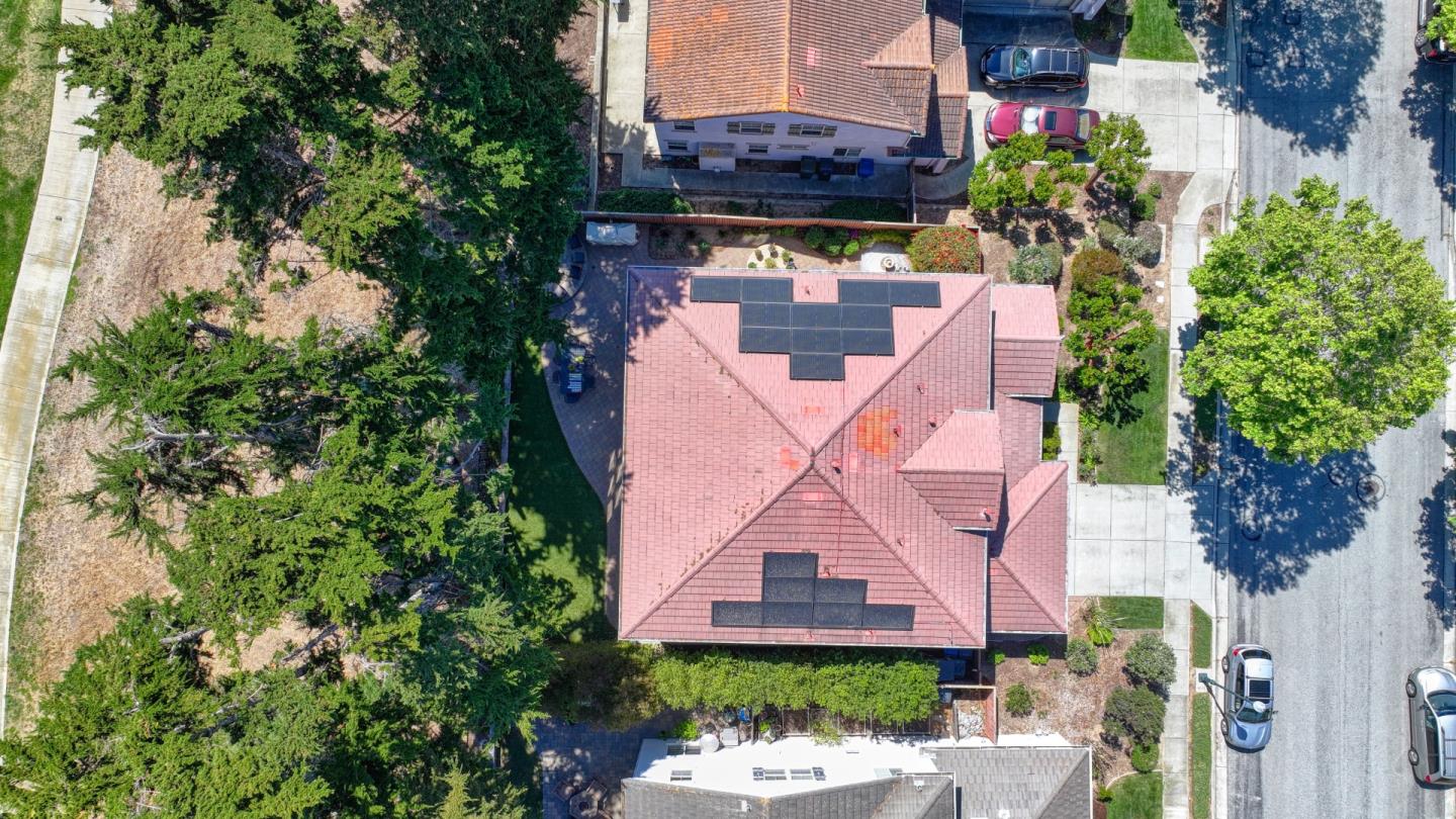4150 Peninsula Point Drive