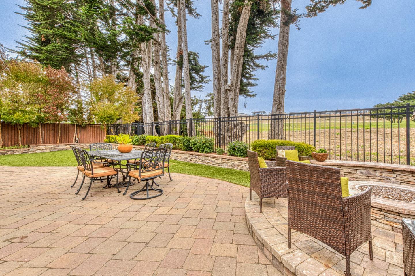 4150 Peninsula Point Drive