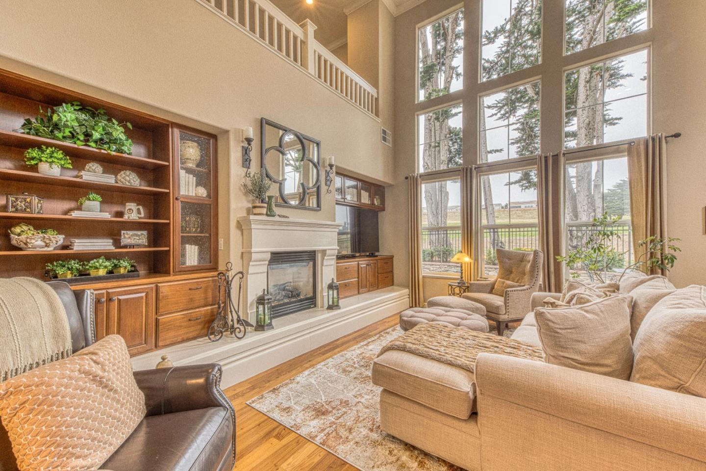 4150 Peninsula Point Drive