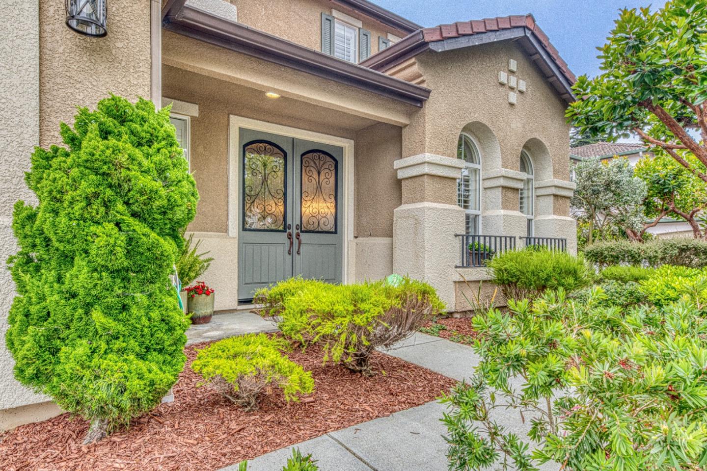 4150 Peninsula Point Drive