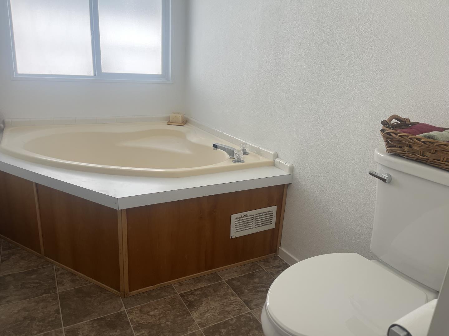 150 Kern Street Unit: 96