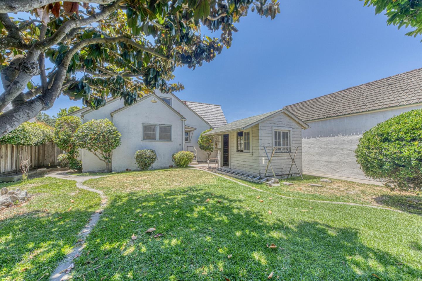 219 Pine Street
