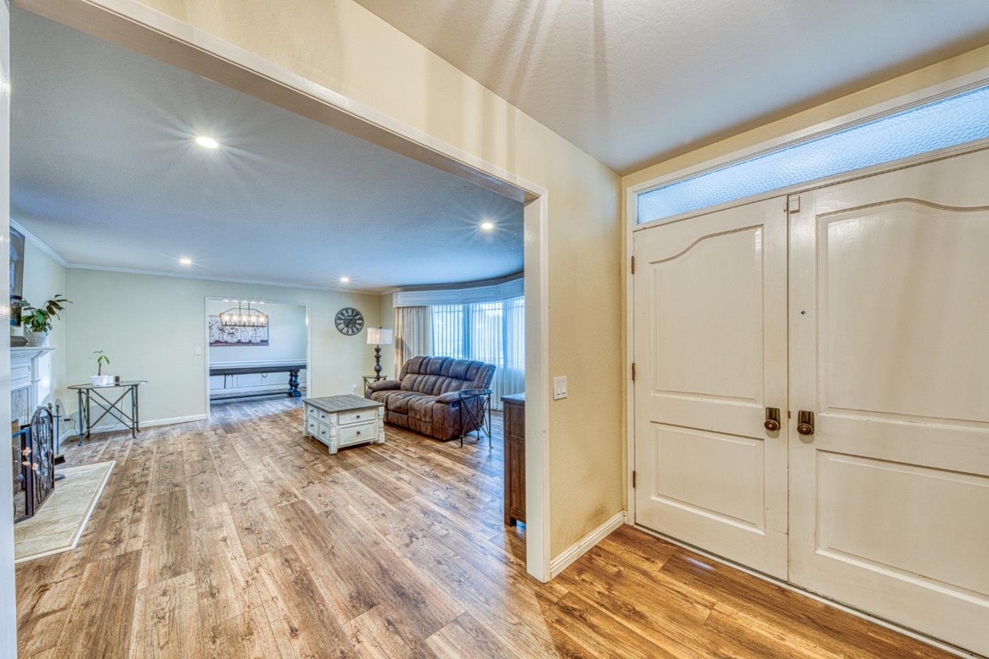 1167 Los Palos DR