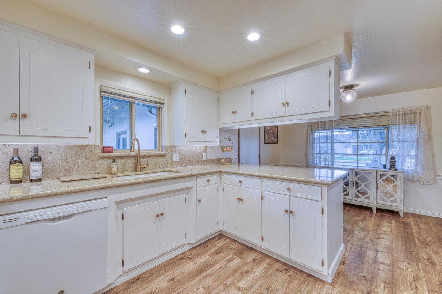 1167 Los Palos DR