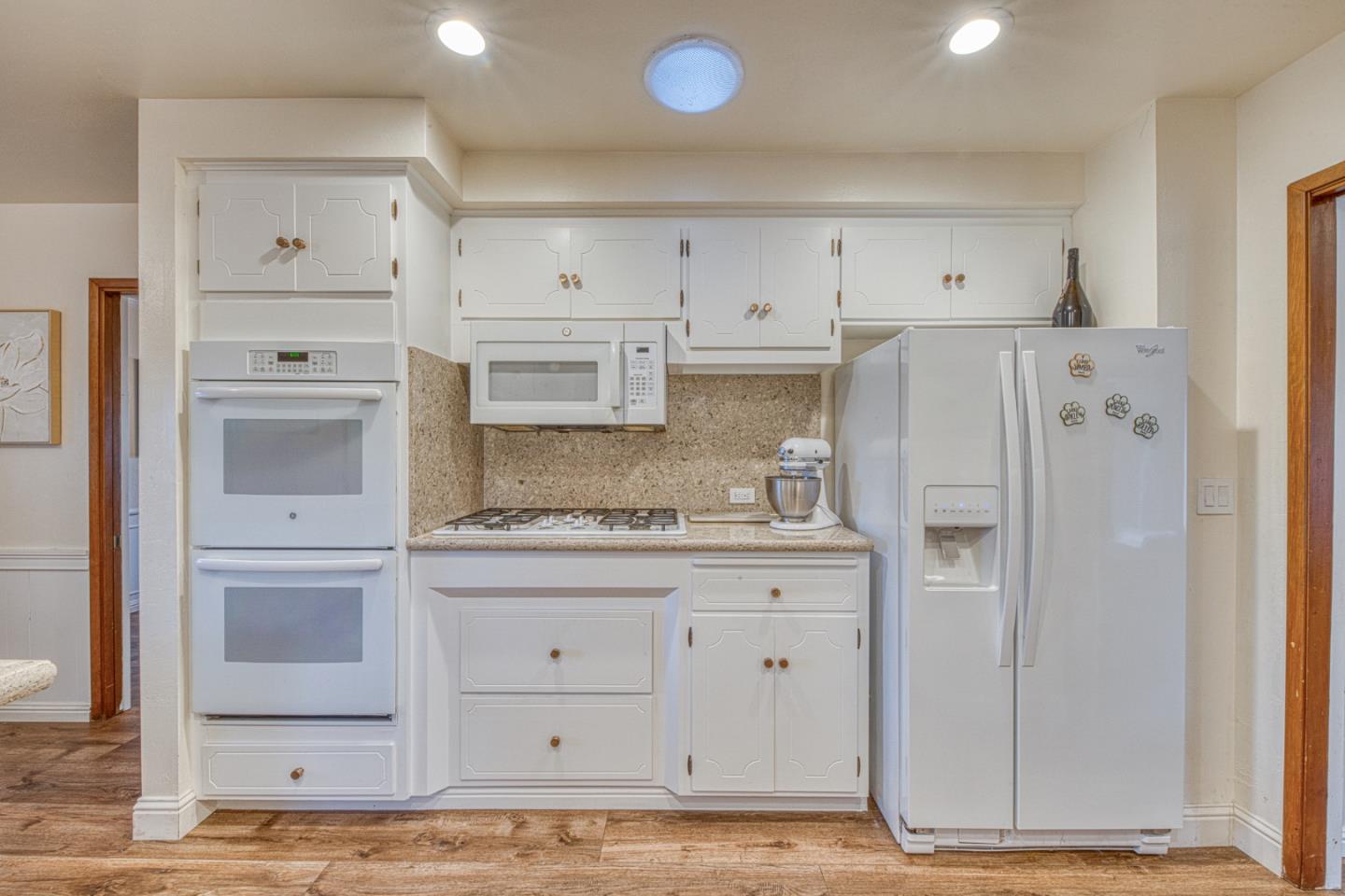 1167 Los Palos DR