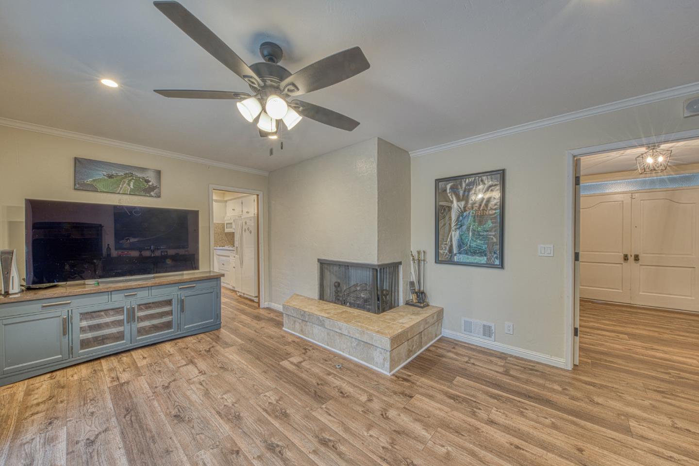 1167 Los Palos DR