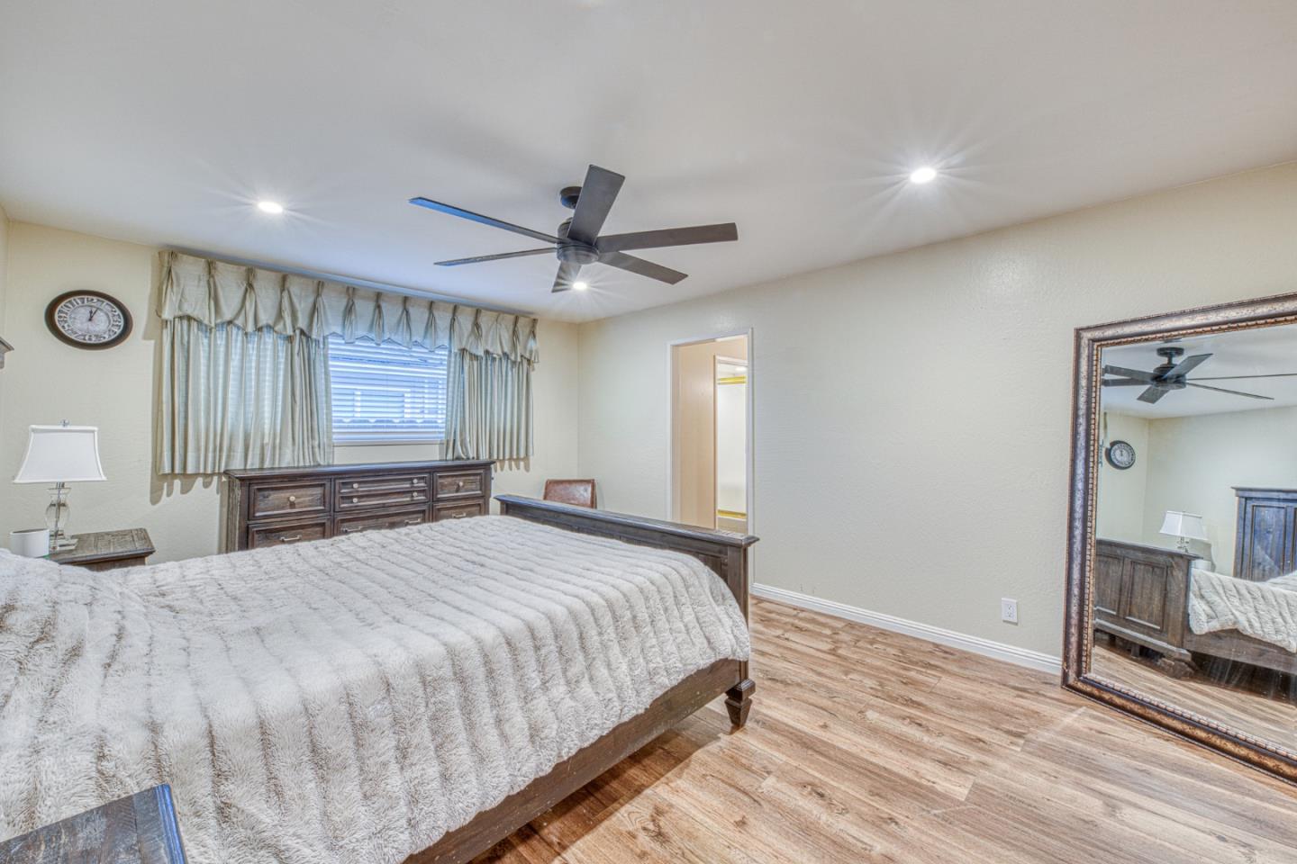 1167 Los Palos DR