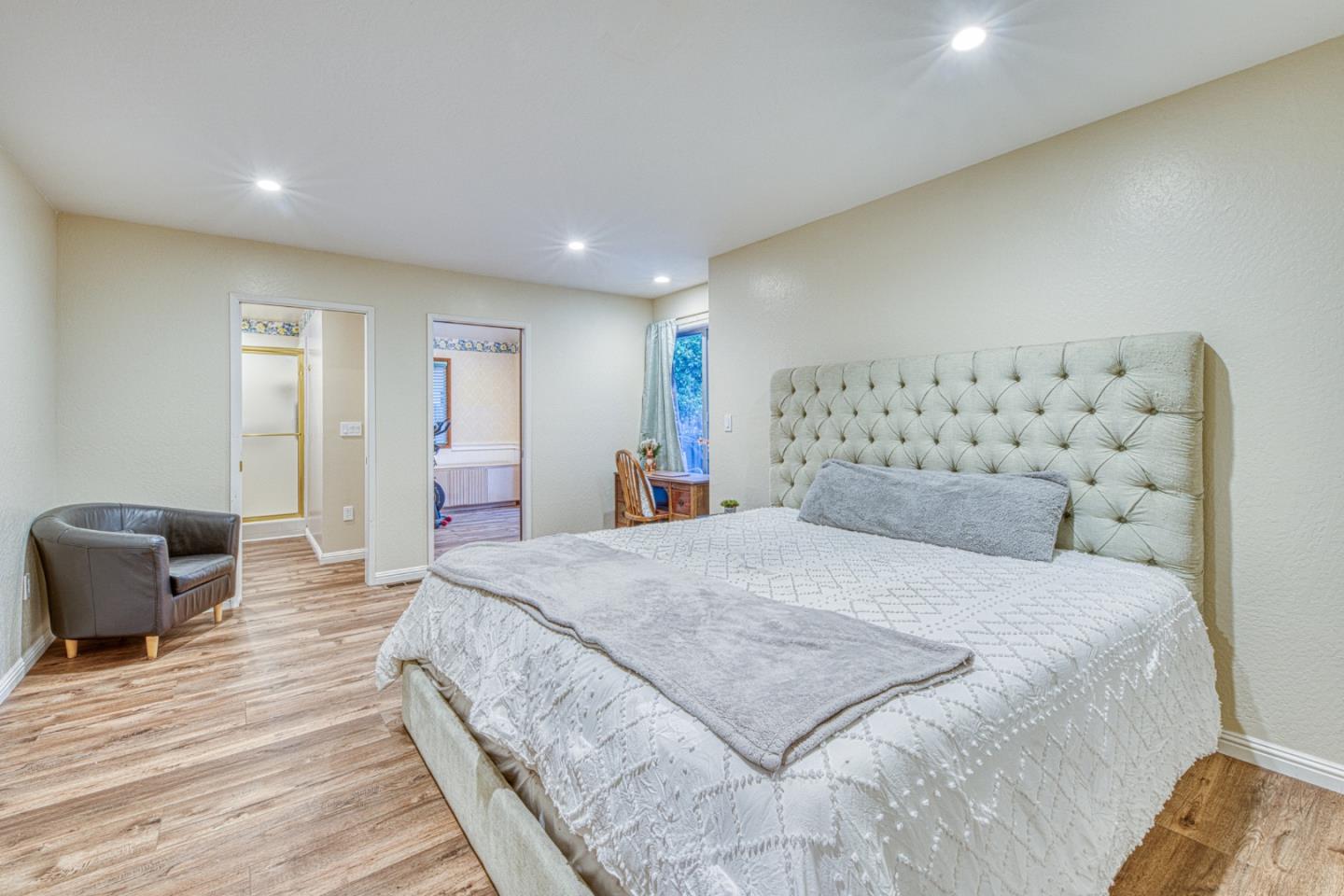 1167 Los Palos DR
