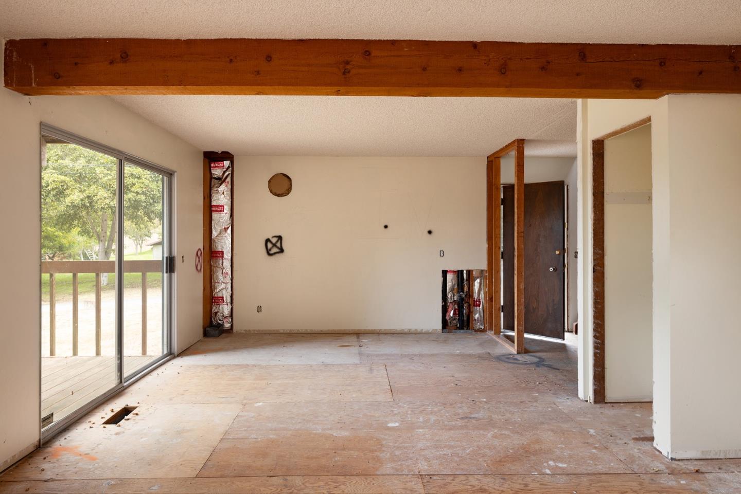 157 San Benancio RD