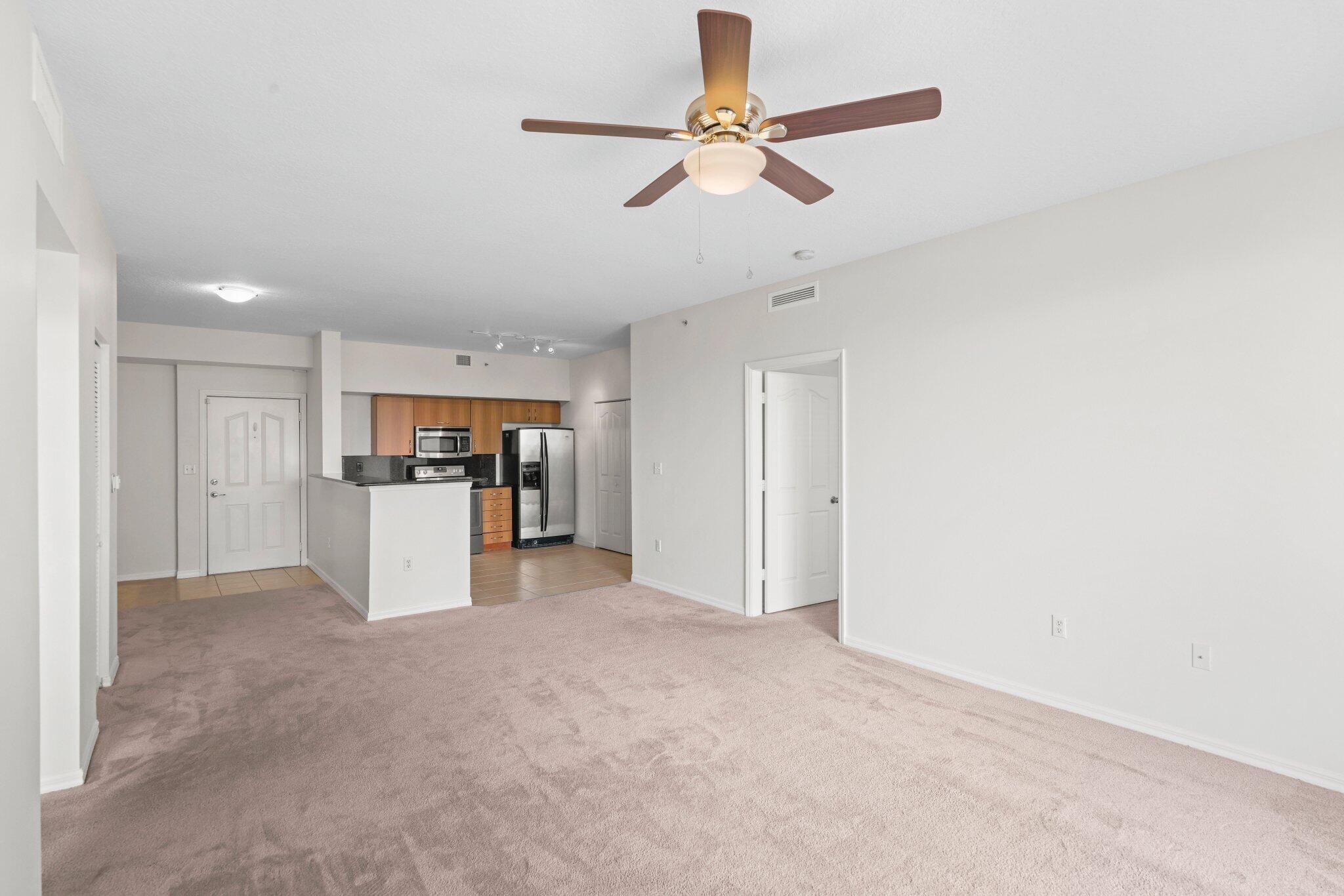 255 NE 3rd Avenue Unit 2-407