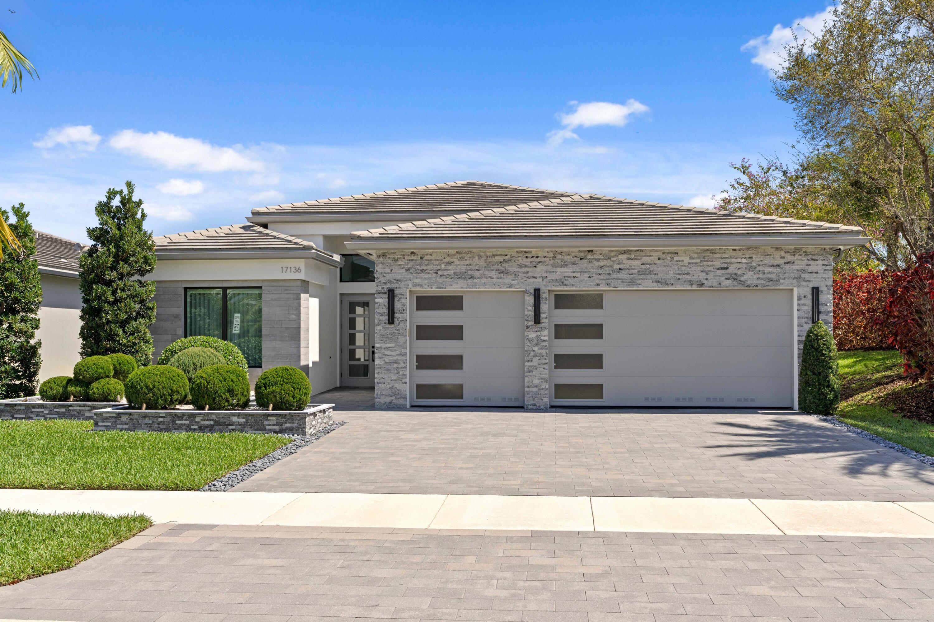 17136 Aquavera Way