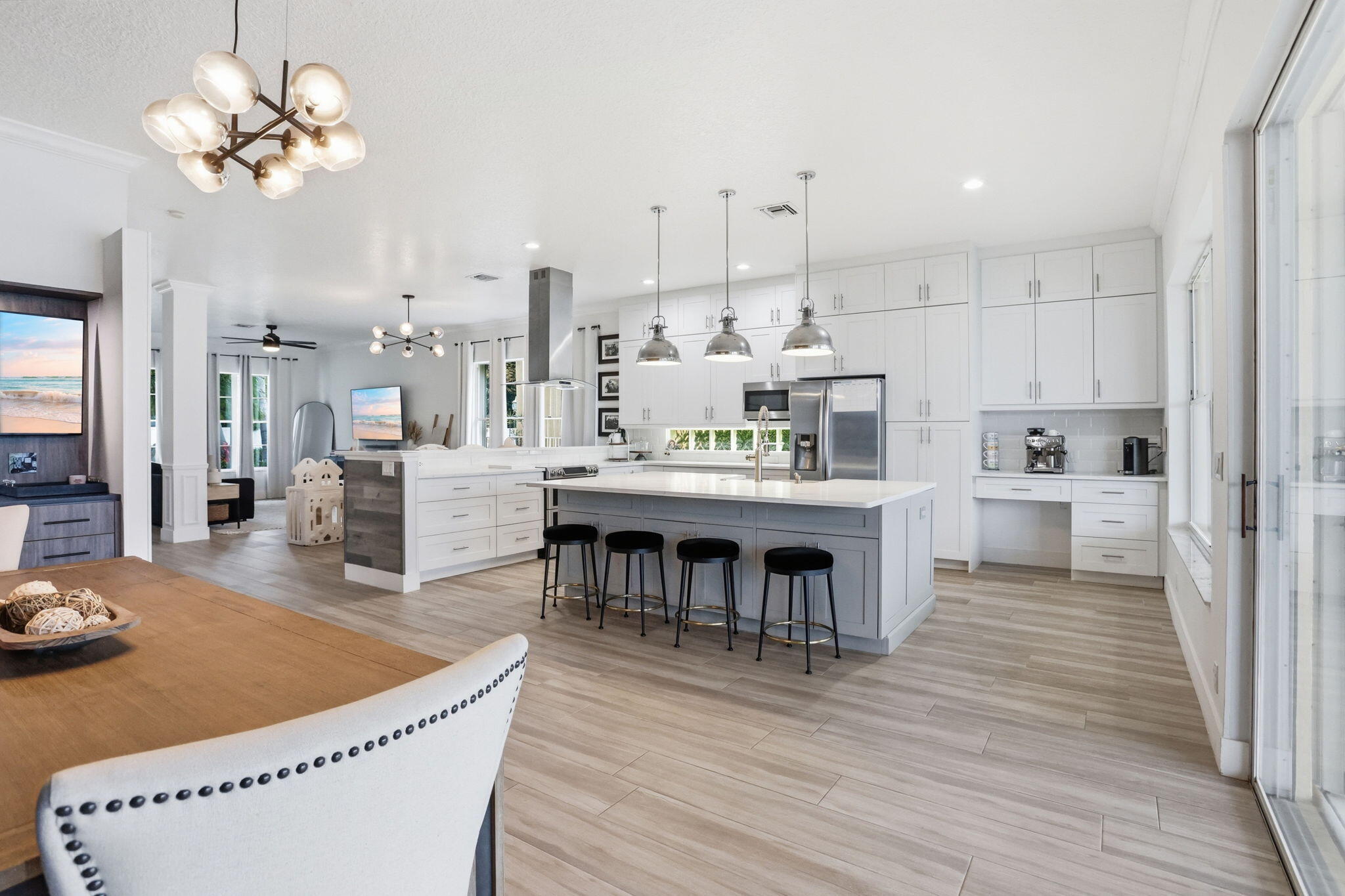 7121 Catalina Isle Drive