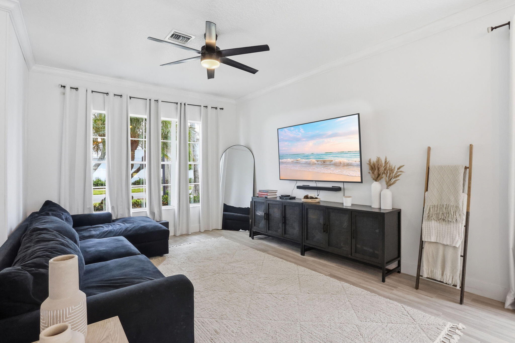 7121 Catalina Isle Drive
