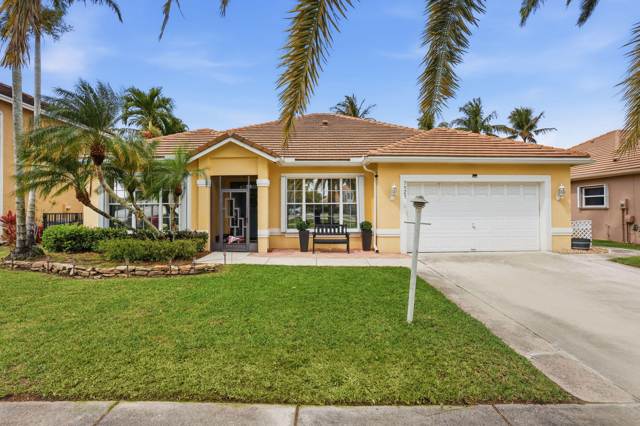 7121 Catalina Isle Drive