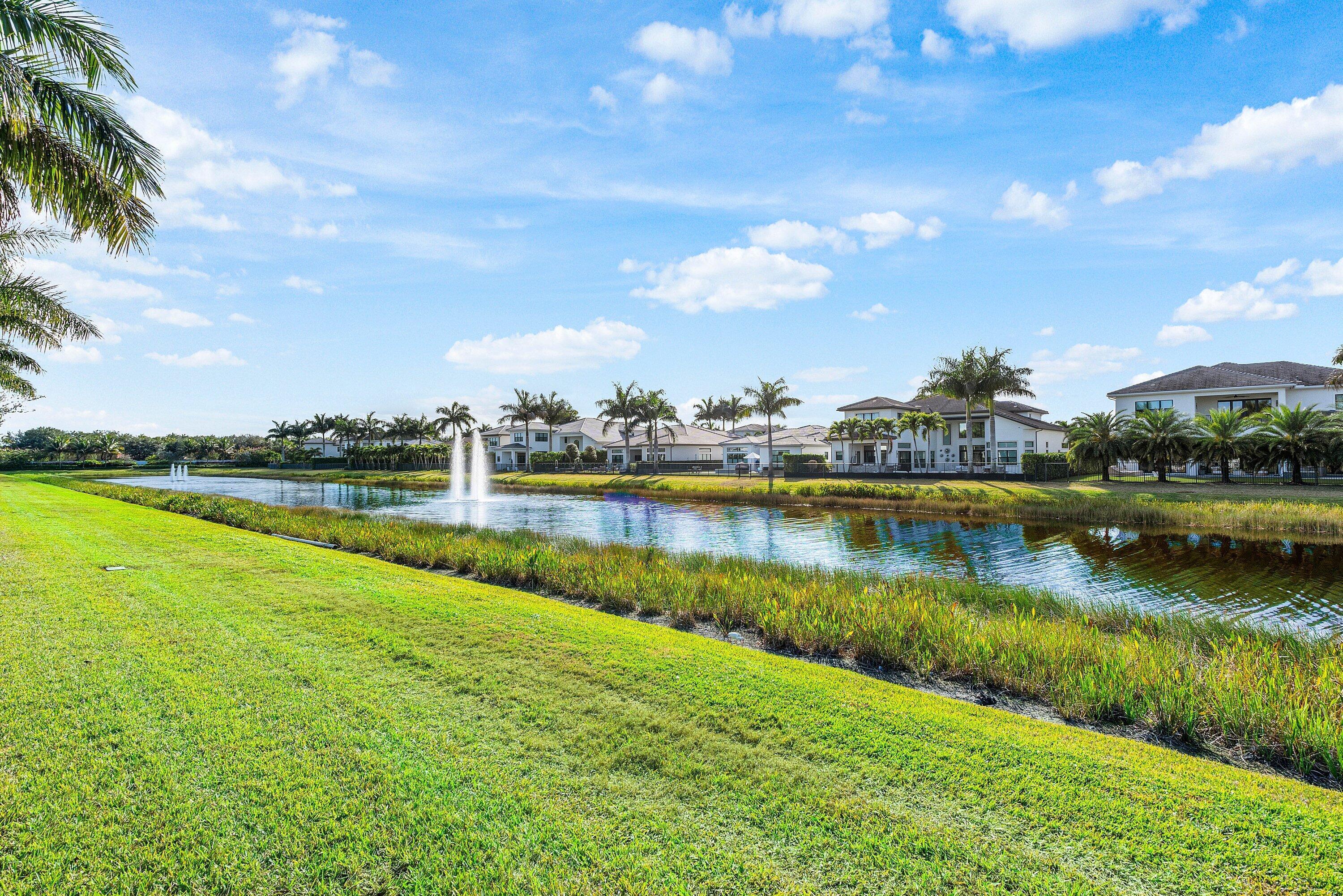 17317 Santaluce Manor