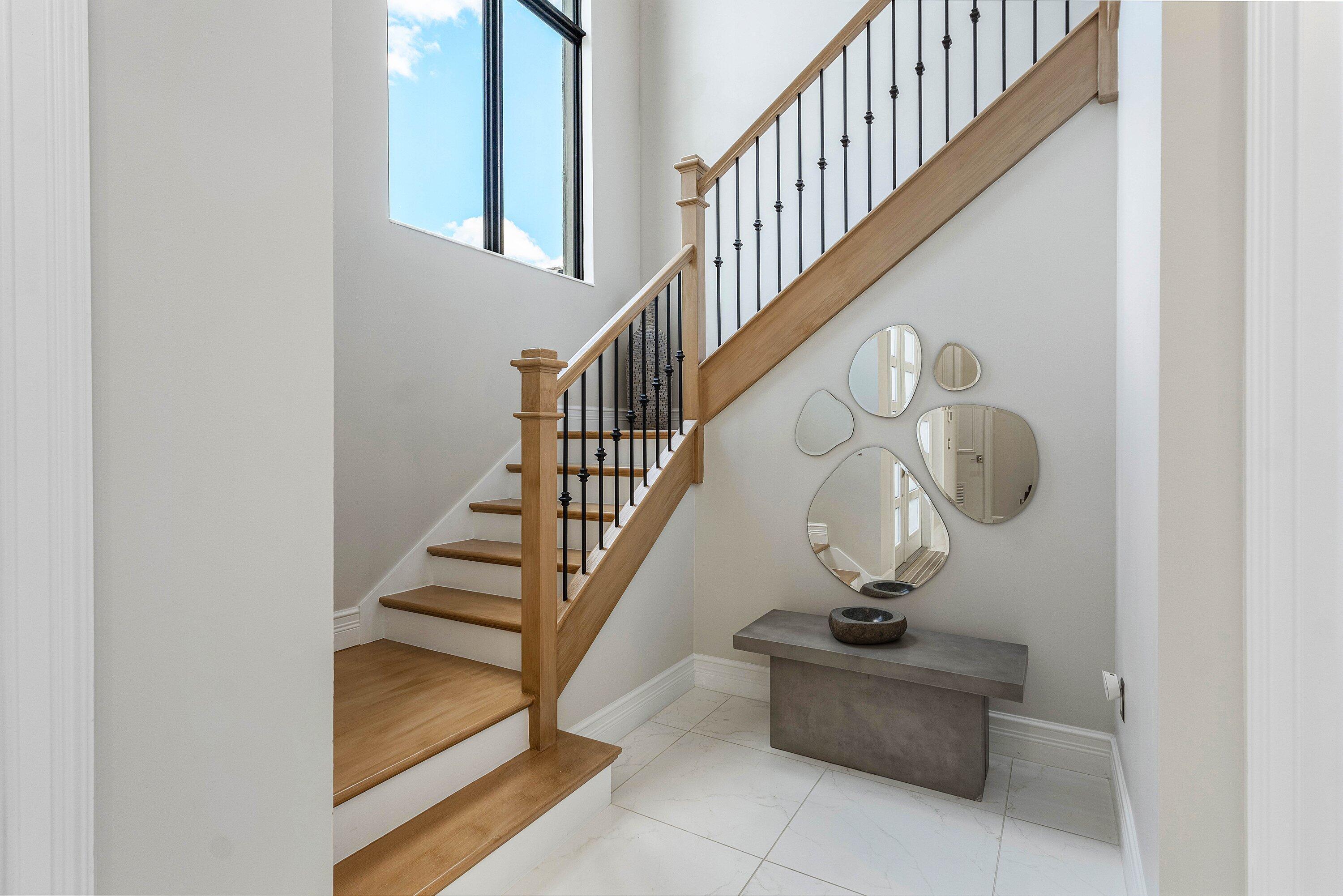 17317 Santaluce Manor