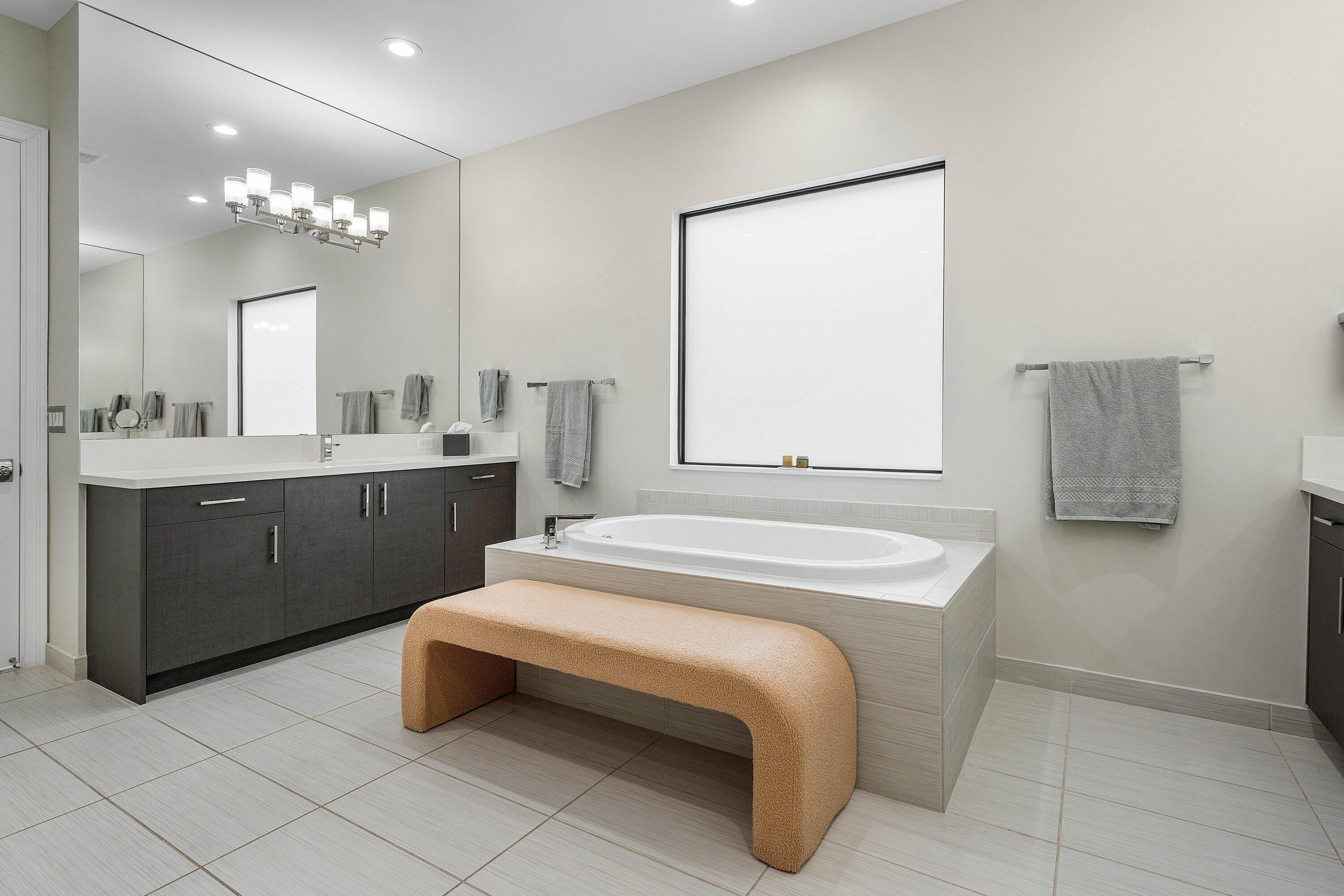 17317 Santaluce Manor