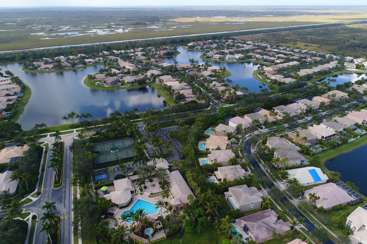 19234 S Creekshore Court