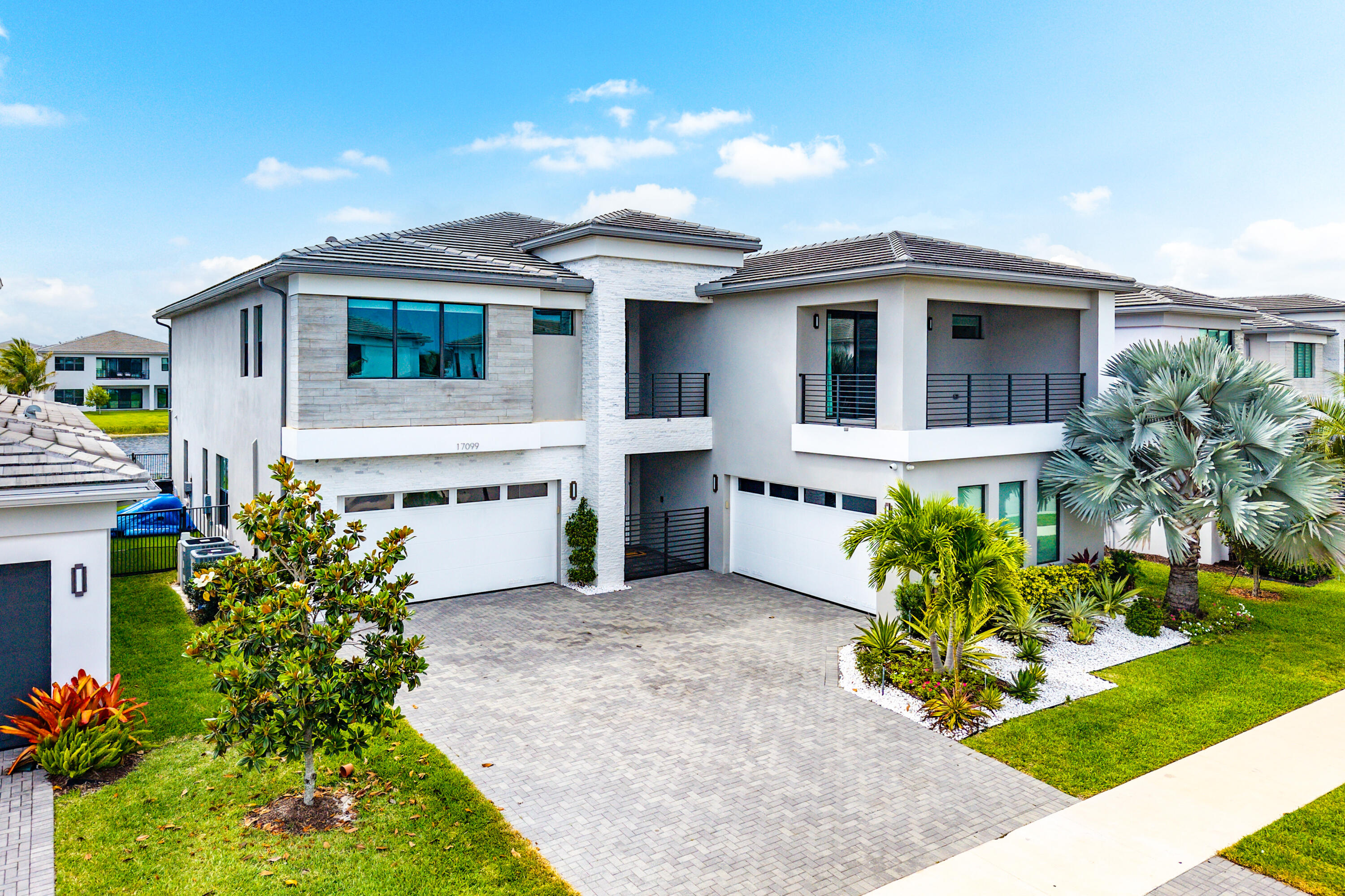 17099 Watersprite Lakes Road