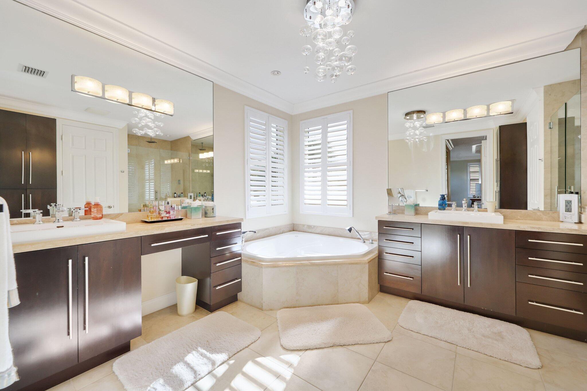 19245 Skyridge Circle