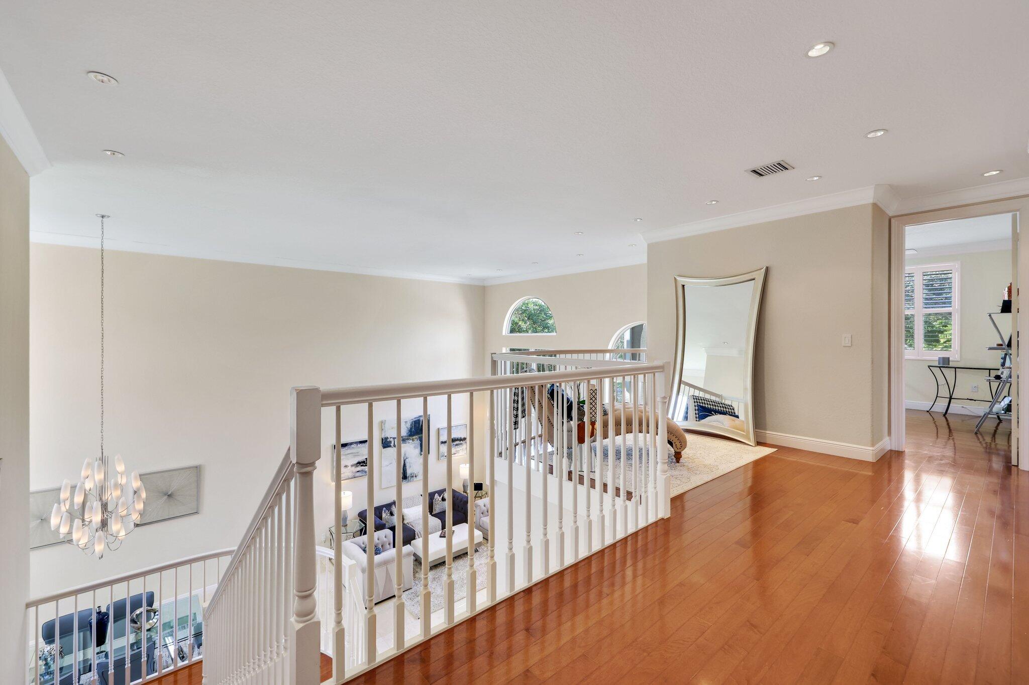 19245 Skyridge Circle