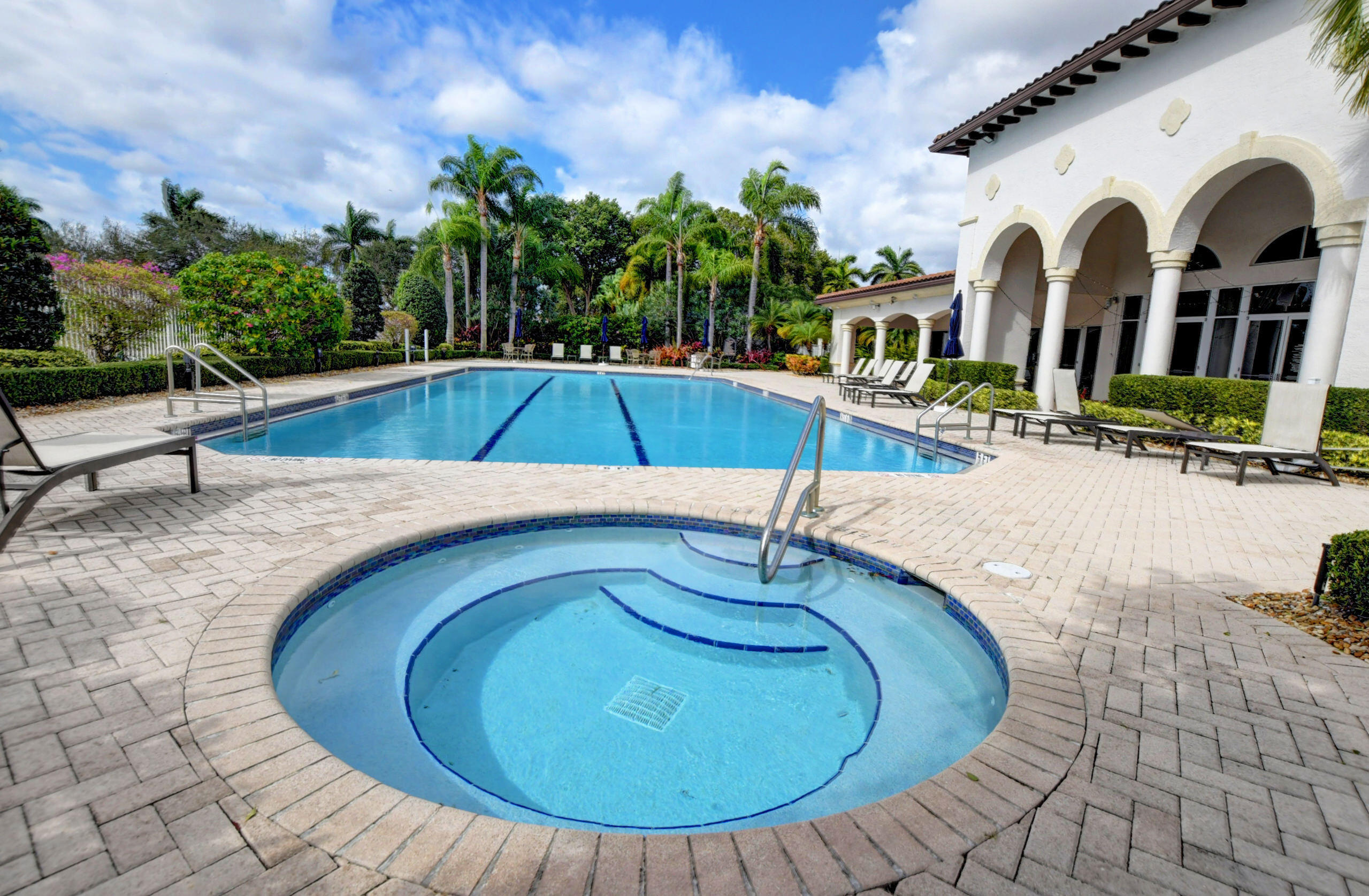 11182 Sea Grass Circle