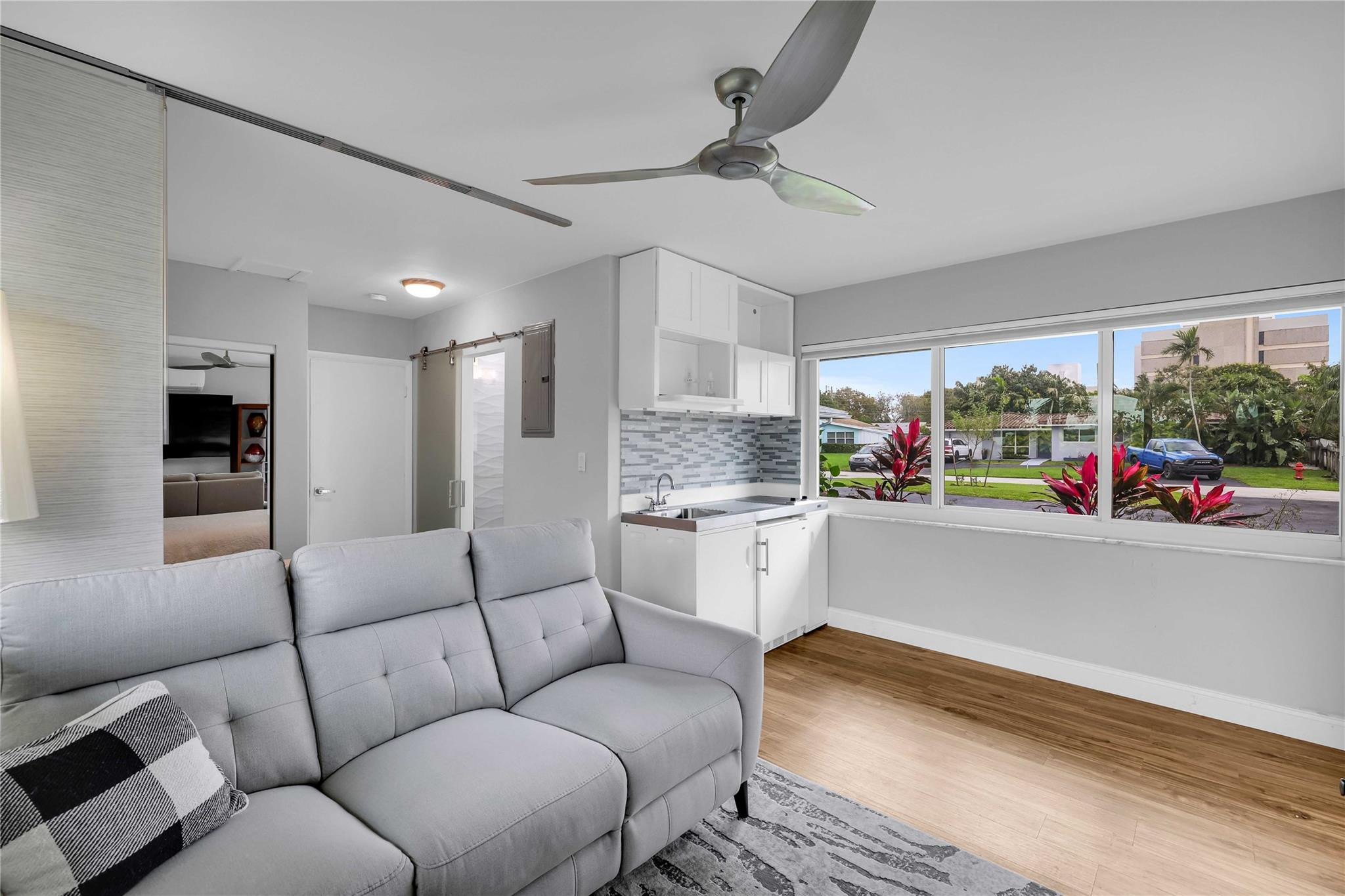 4815 NE 18th Ter
