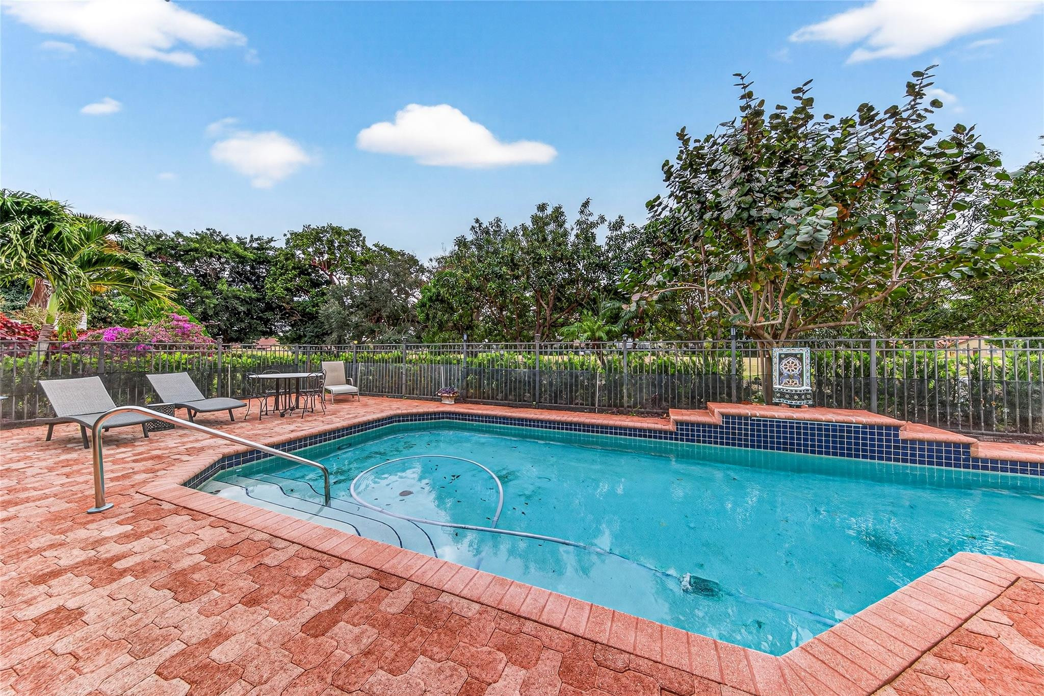 10405 Canoe Brook Circle