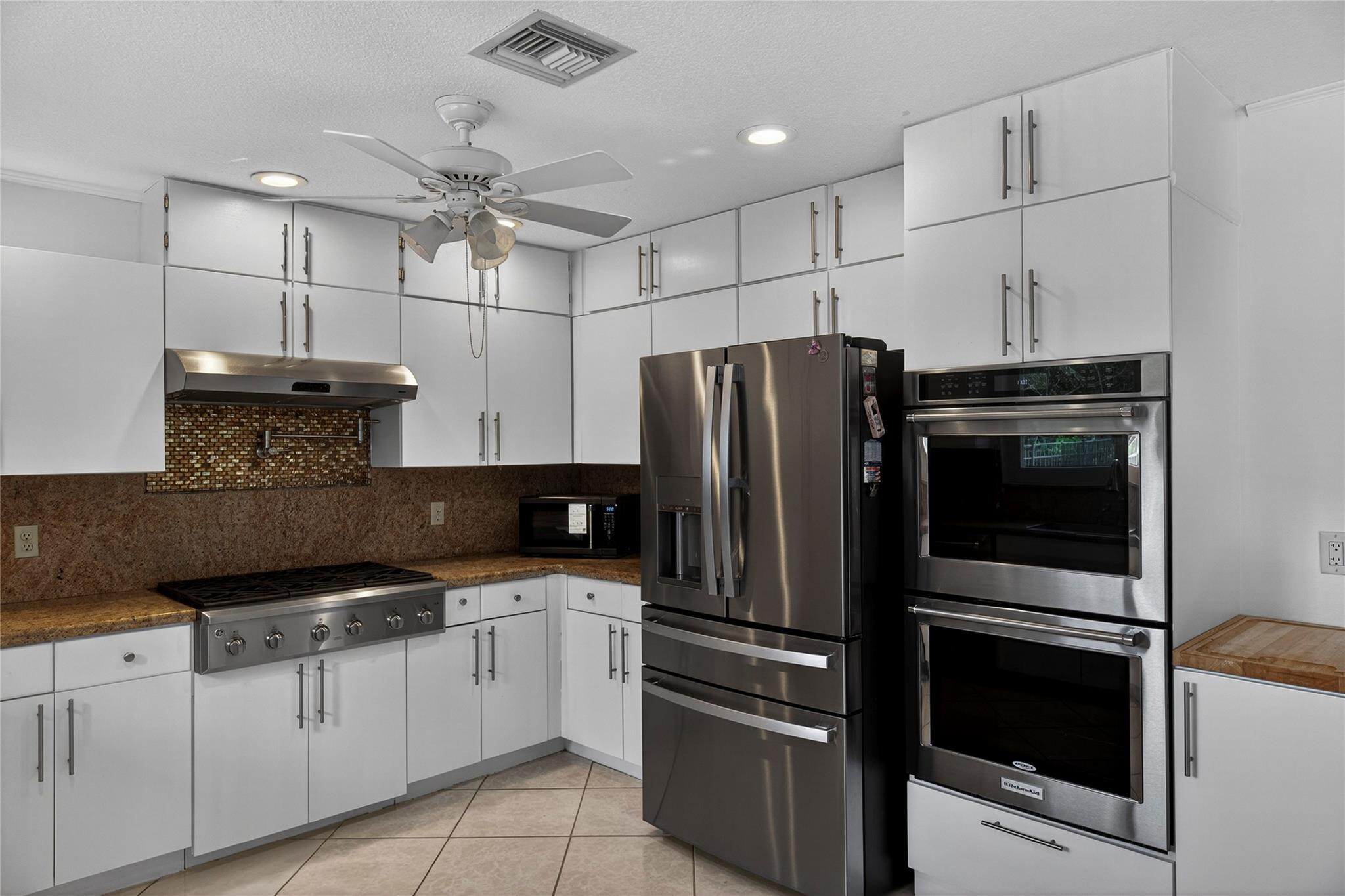 10405 Canoe Brook Circle