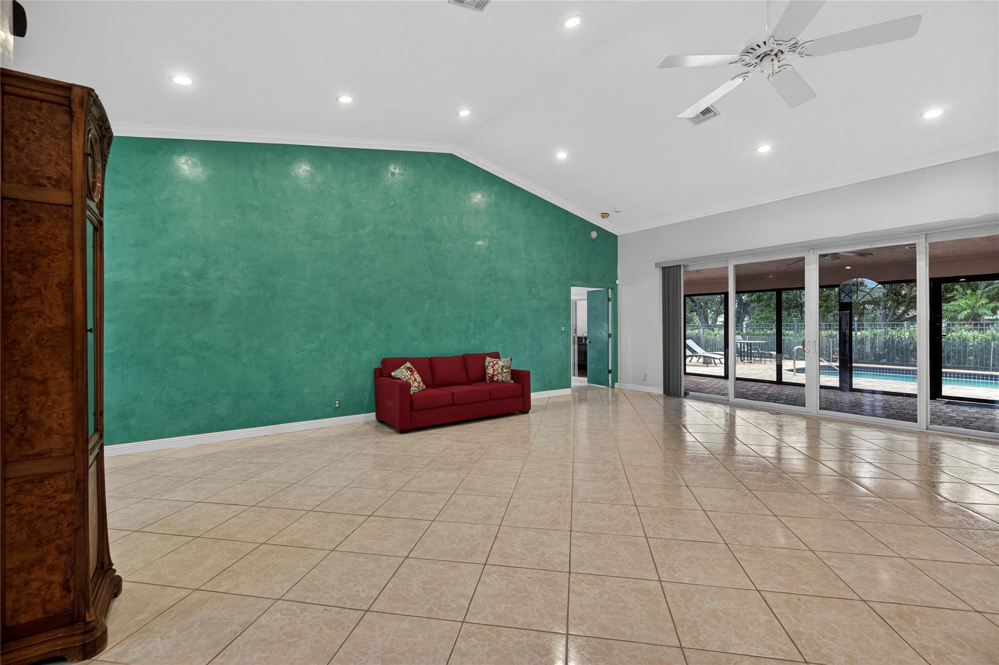 10405 Canoe Brook Circle