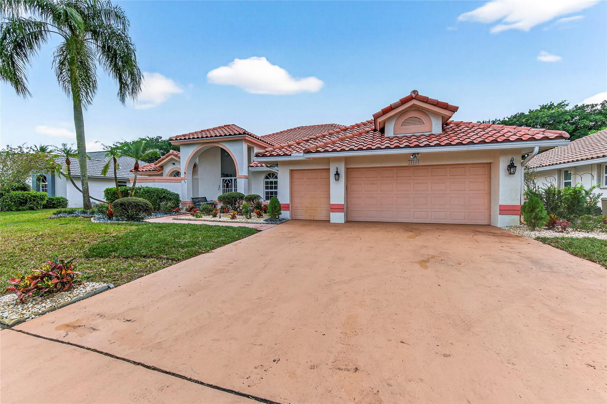 10405 Canoe Brook Circle
