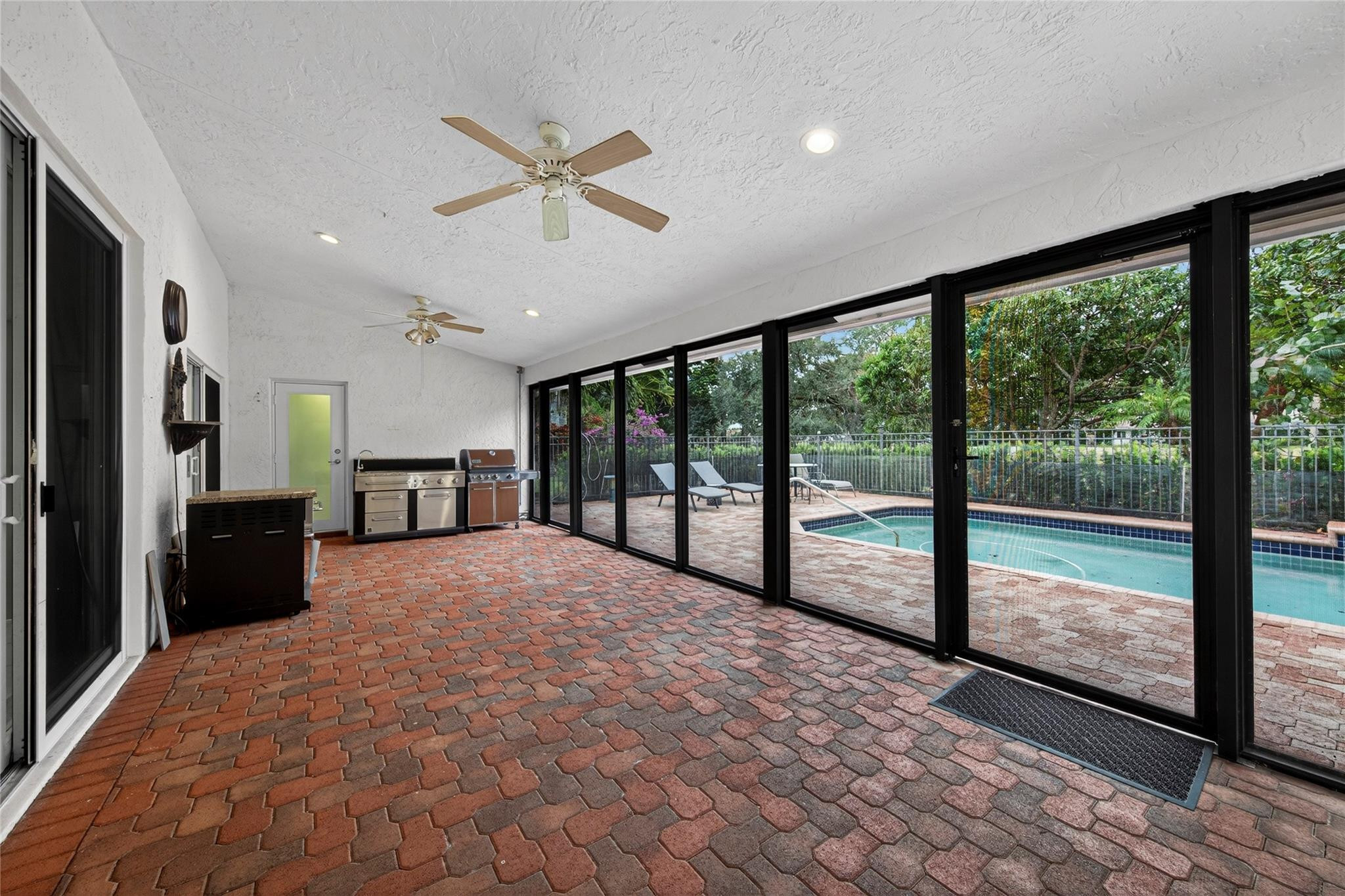 10405 Canoe Brook Circle