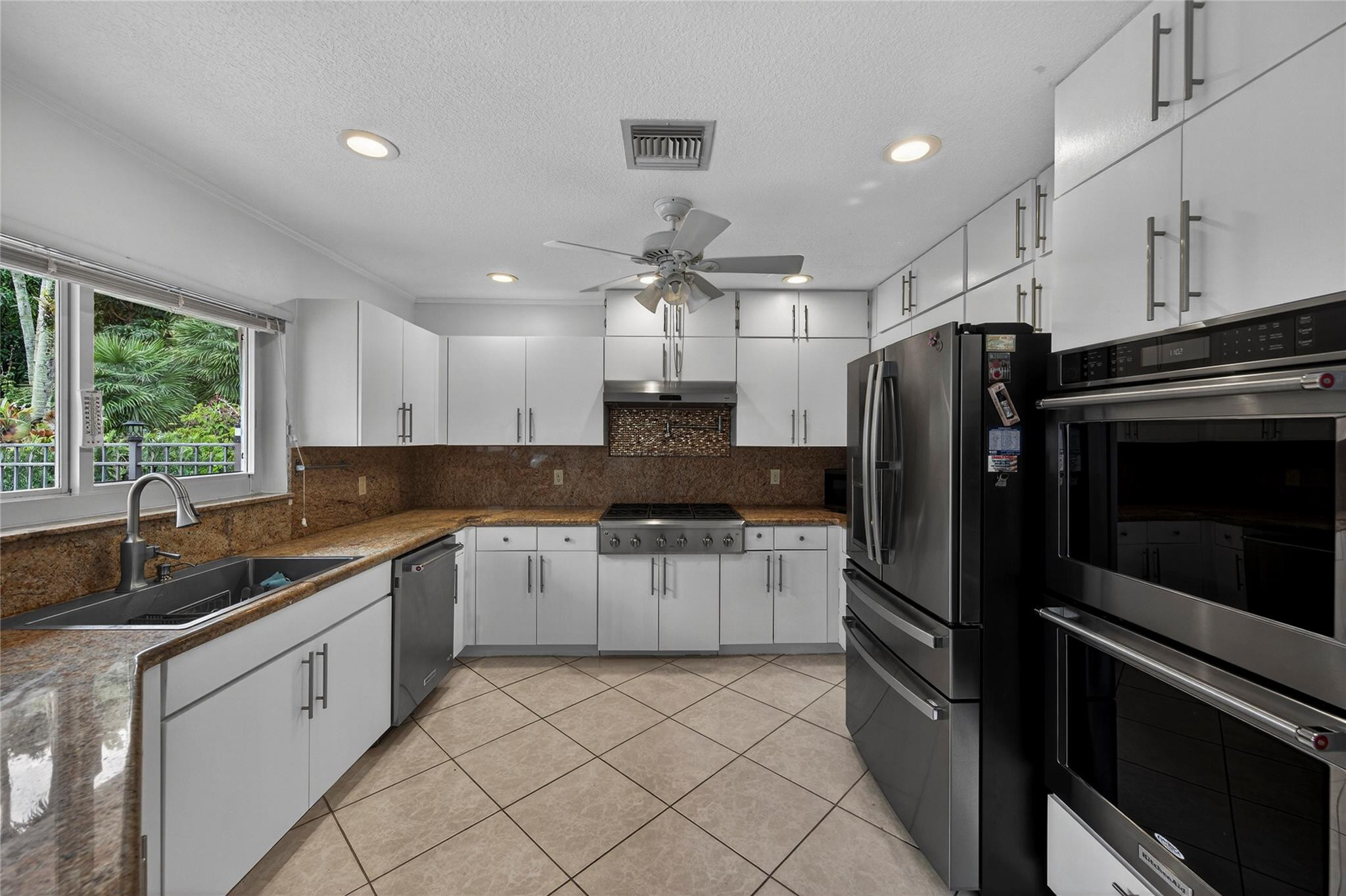 10405 Canoe Brook Circle