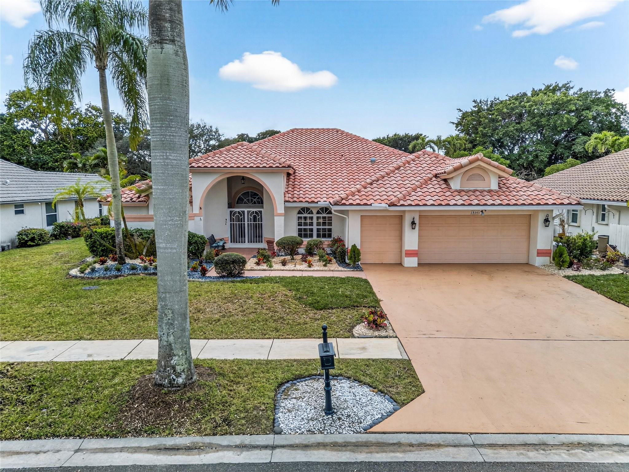 10405 Canoe Brook Circle