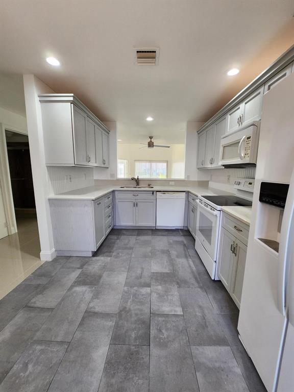 7353 NW 61 Ter Terrace 3-20