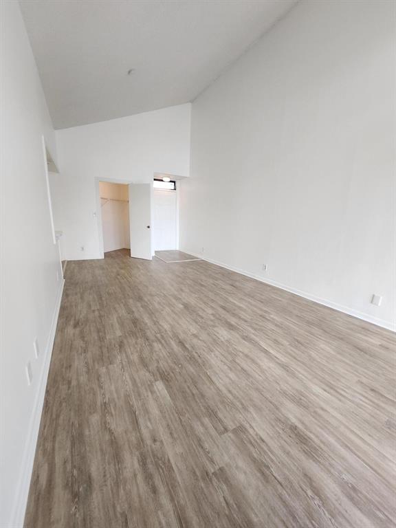 210 Lake Pointe Drive 309