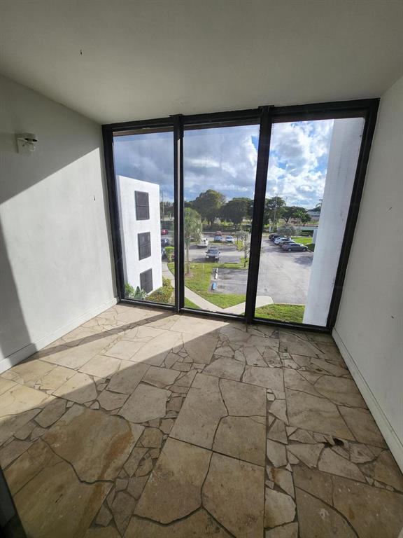 210 Lake Pointe Drive 309