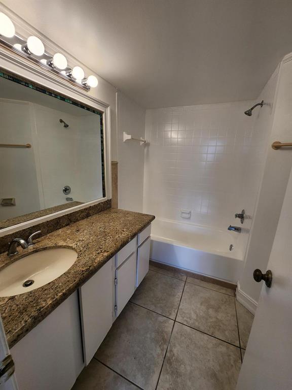 210 Lake Pointe Drive 309