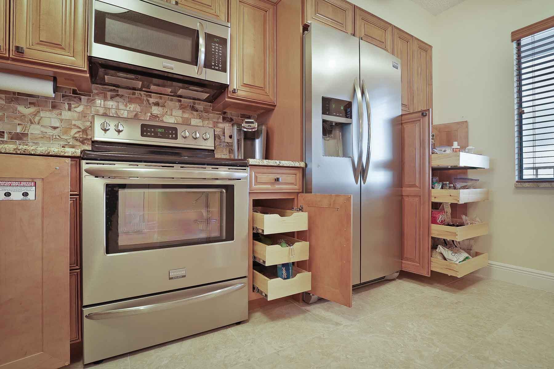 7310 Ashford Place 707