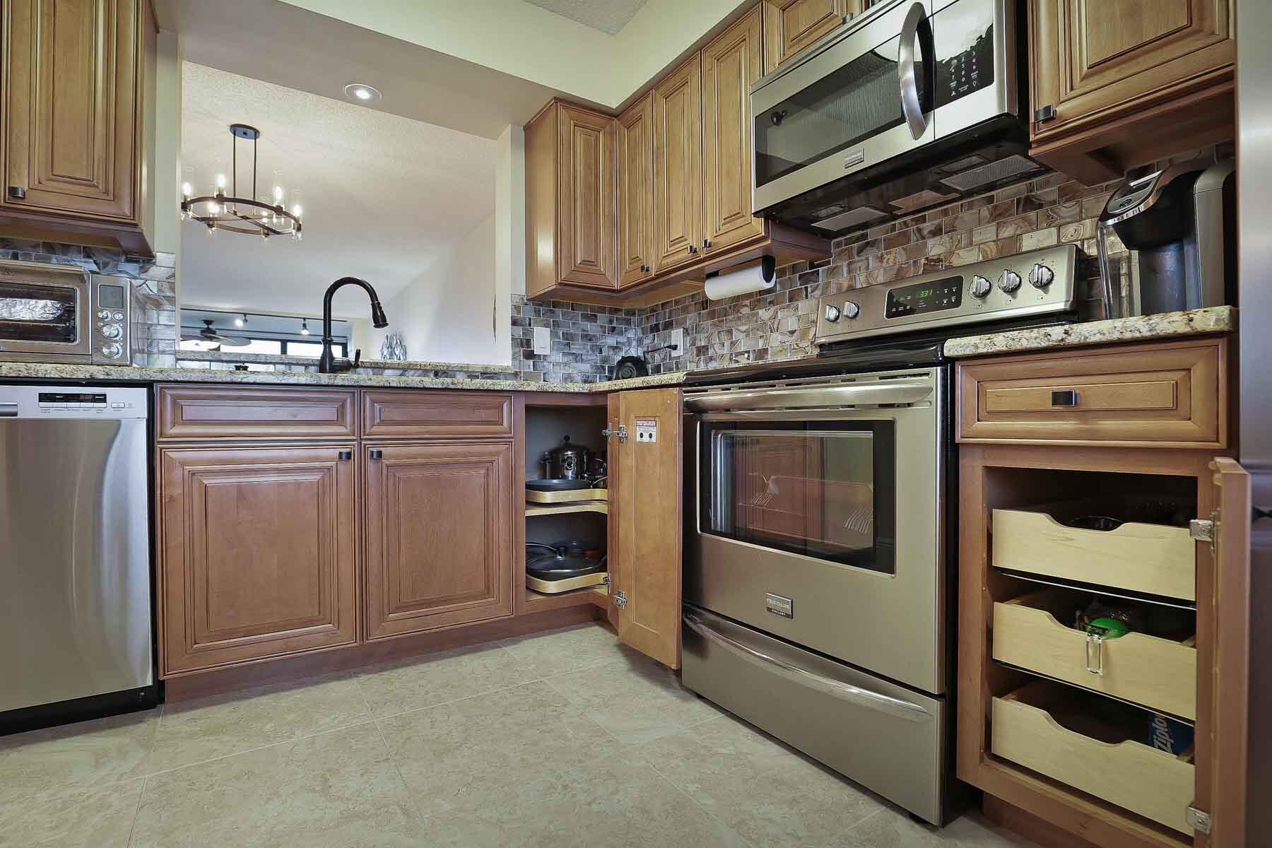 7310 Ashford Place 707